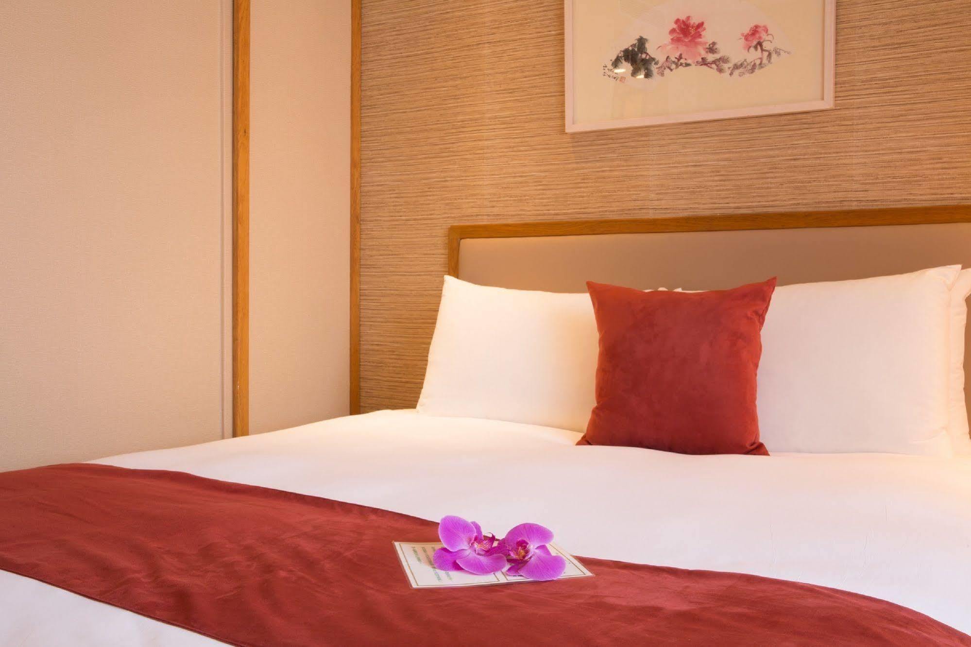 Hotel Riverview Taipei Exterior photo